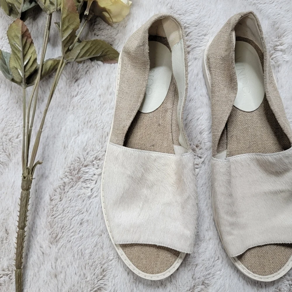 Vince Dyed Italian Calf‎ Hair Slip On Cream Neutral Open Toe Shoes Size 6M